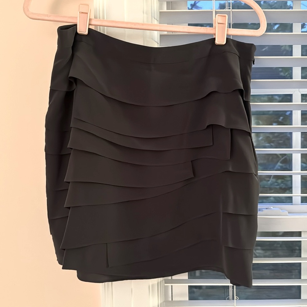 100% silk Ann Taylor mini skirt Size 8